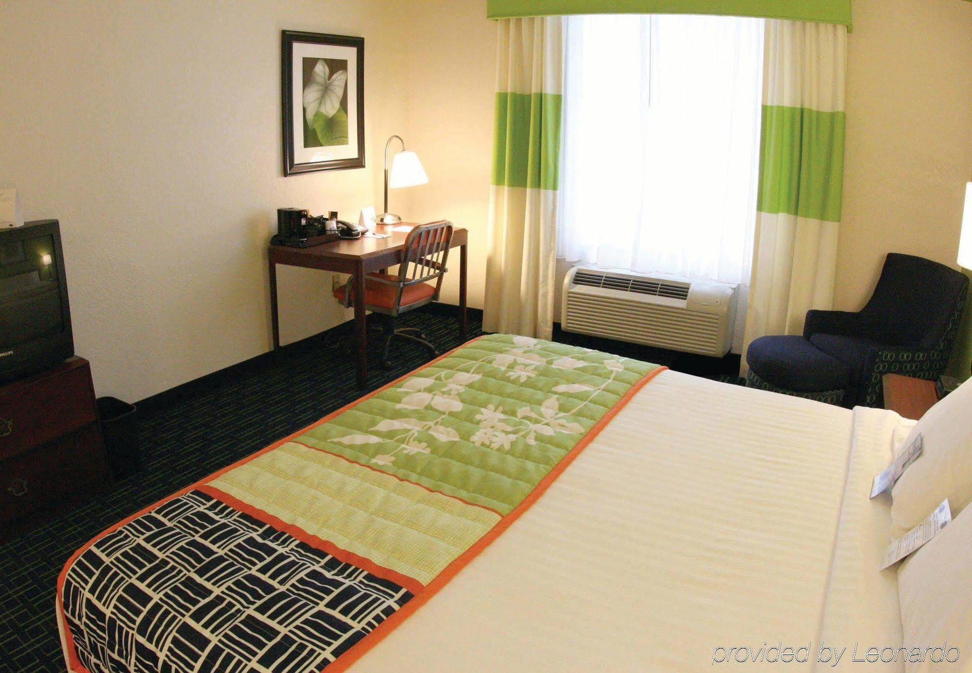 Fairfield Inn & Suites Hilton Head Island ブラフトン エクステリア 写真