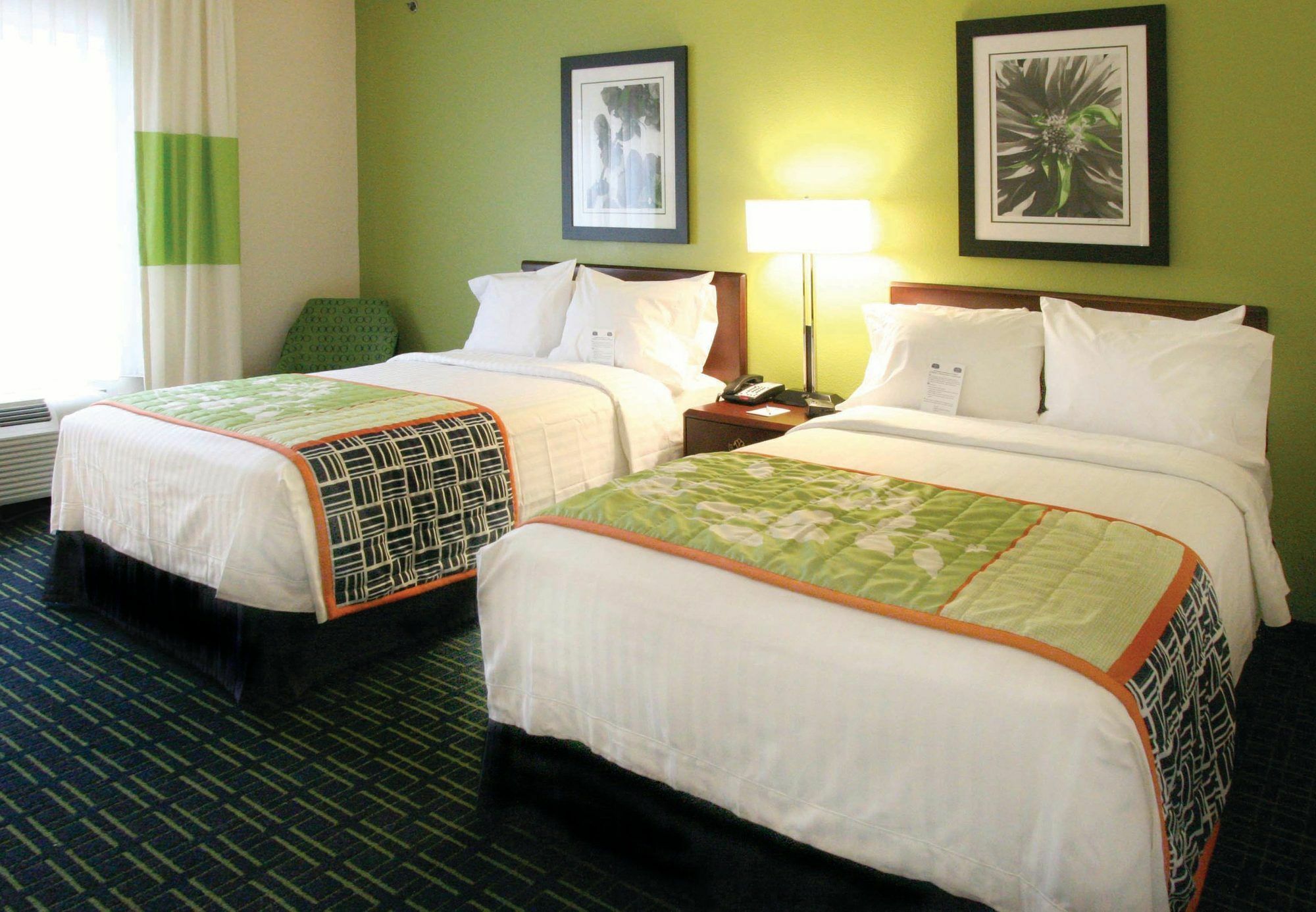 Fairfield Inn & Suites Hilton Head Island ブラフトン 部屋 写真